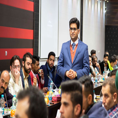 احسان نصراللهی از حسابداری تا کارآفرینی و نوآوری در فین تک ایران