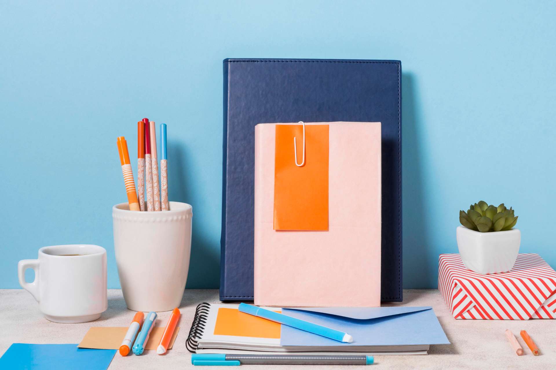 کتاب ولوازم تحریر